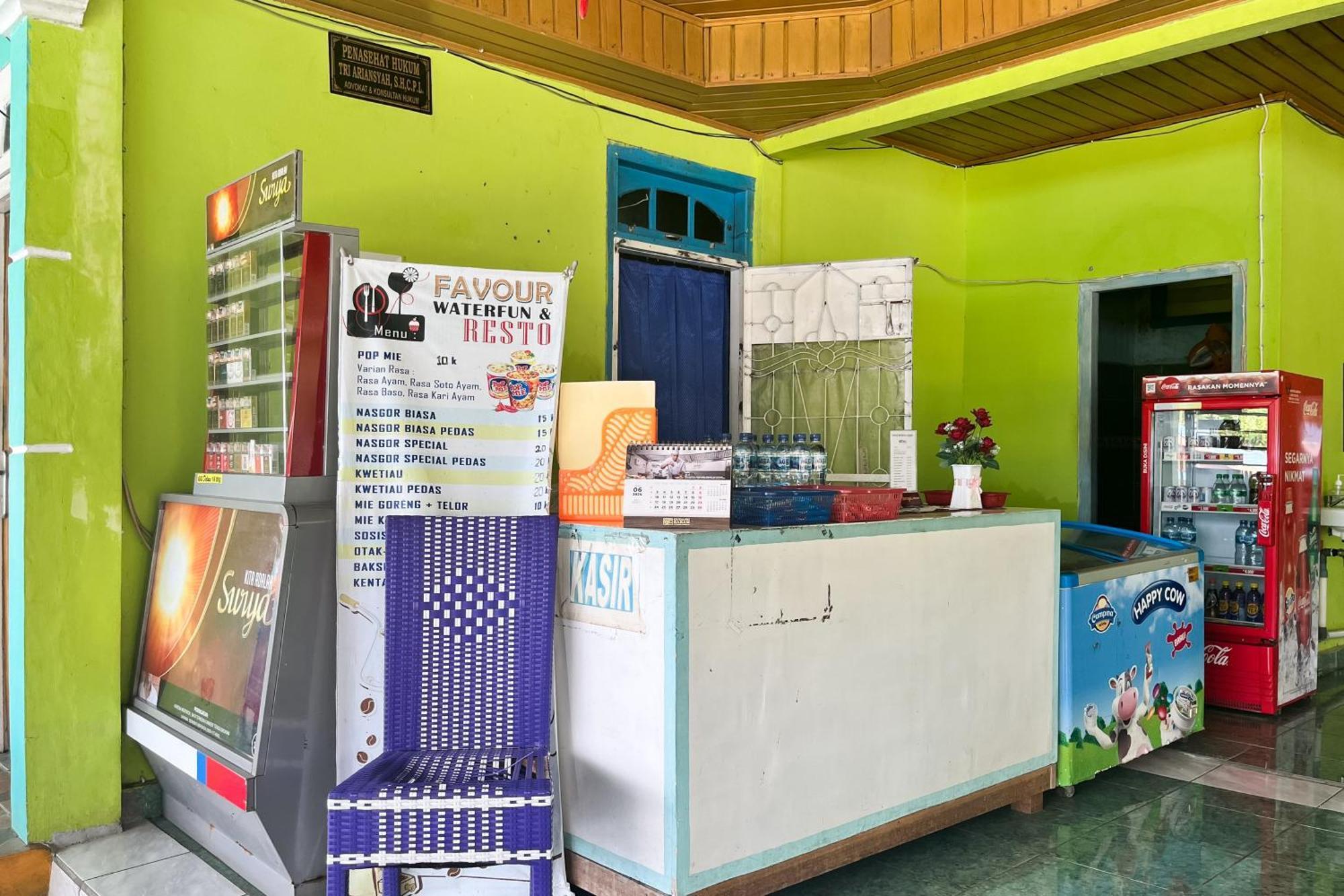 Reddoorz At Villa Waterfun Favour Pagar Alam Pagaralam Esterno foto