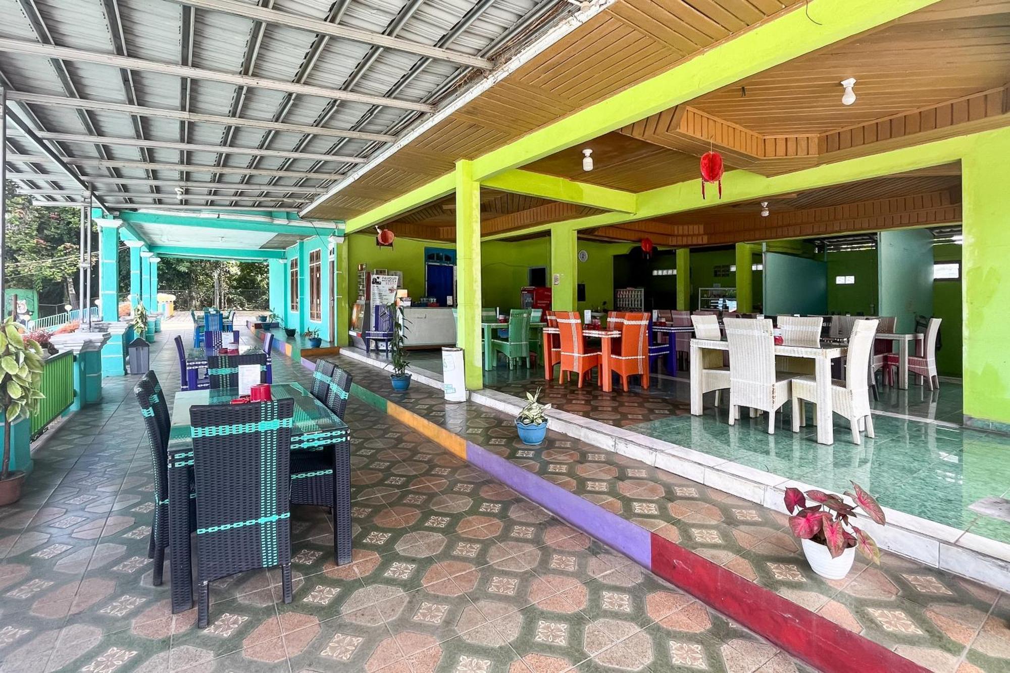 Reddoorz At Villa Waterfun Favour Pagar Alam Pagaralam Esterno foto