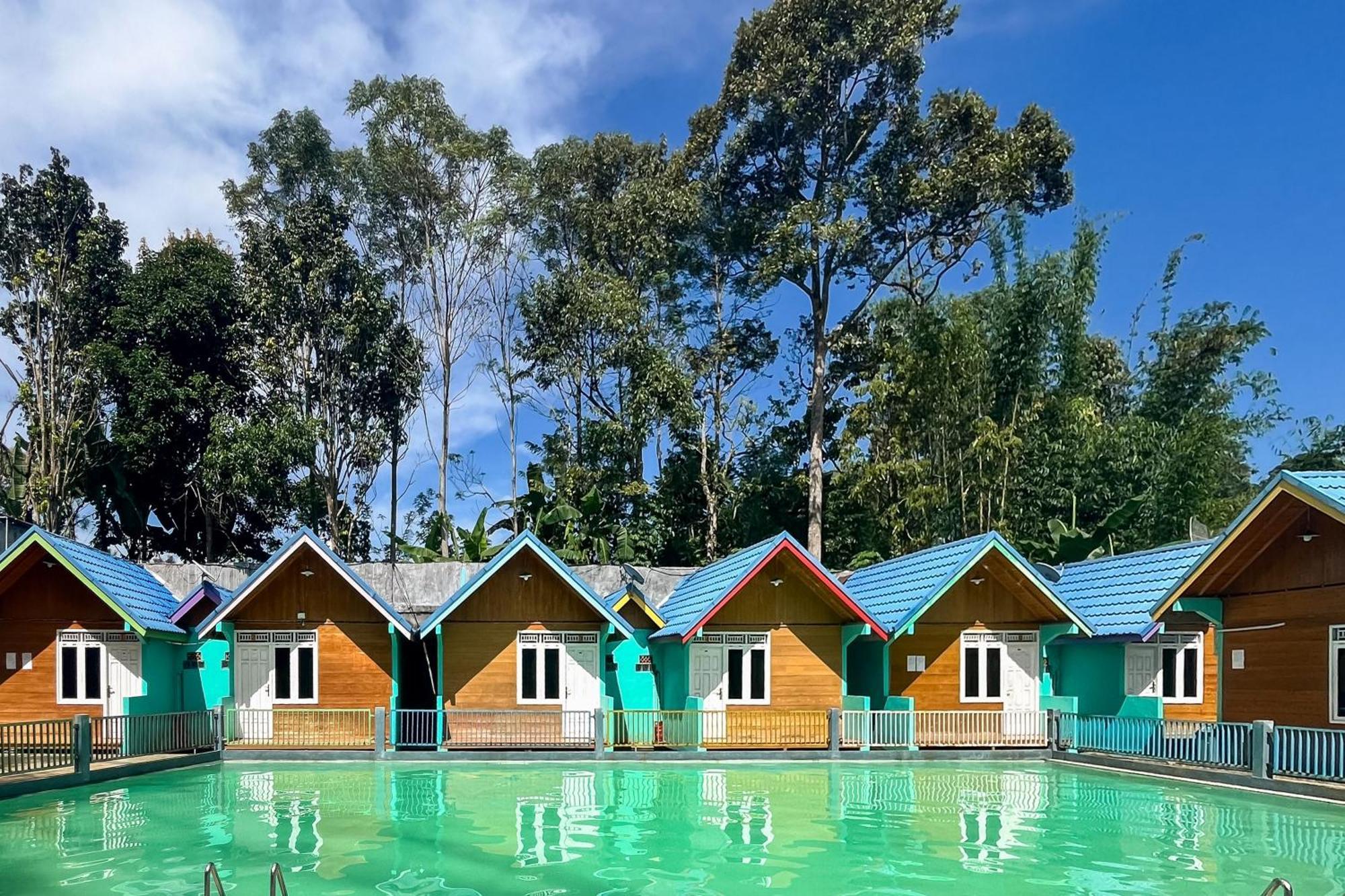 Reddoorz At Villa Waterfun Favour Pagar Alam Pagaralam Esterno foto